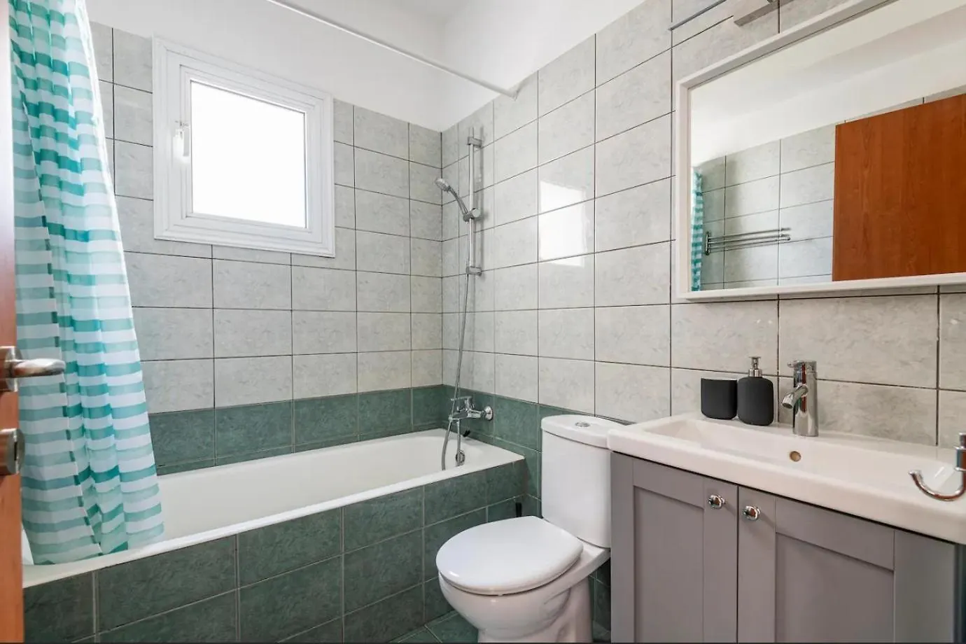 Top Floor Apartment City Center Larnaca Cyprus